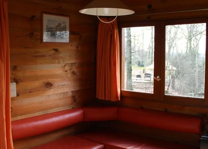 Campingplatz Les Monts D'albi Teillet (Tarn)